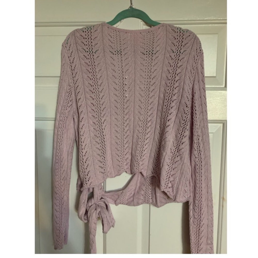🦋🎯 Jessica Simpson Lilac Pointelle Wrap Sweater Tie Waist Knit Top NWT M - Picture 3 of 8